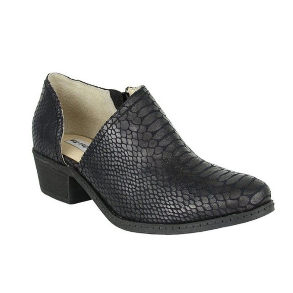 Not Rated Black Snake-Embossed Jasper Cut Out Boot Women’s Size 6